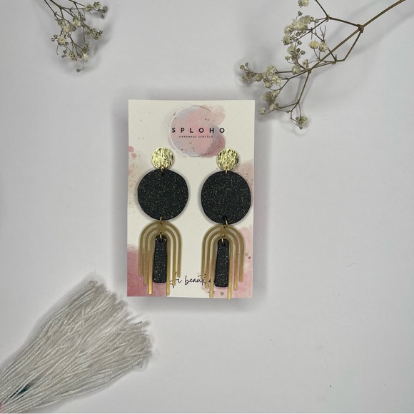 Handmade Elegant Boho Clay Earrings - Picture 2 of 8